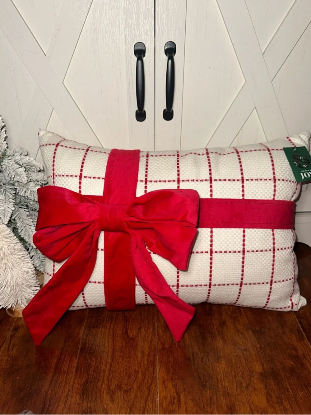 Holiday Gift Bow Decorative Christmas Pillow
